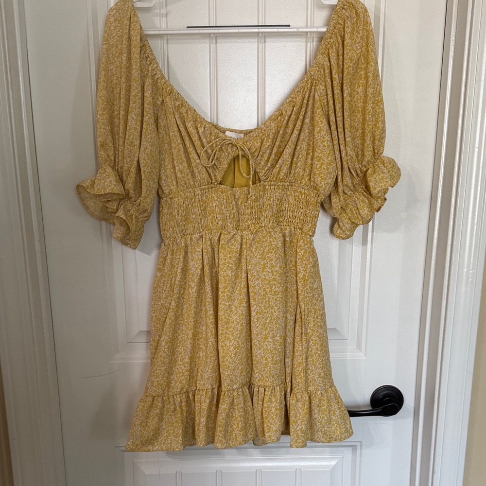 NWOT Mable Off-Shoulder Dress, size M